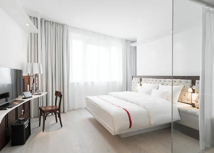 Hotel Ruby Lissi By Ihg 4*