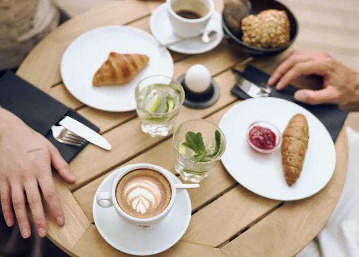 Ruby Lissi By Ihg